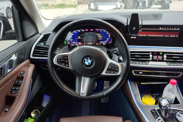 Used BMW X5 2021 Restyled xDrive40i Luxury Version M Sport Package Steering Wheel