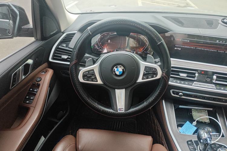Used BMW X5 2021 xDrive30i M Sport Package Steering Wheel