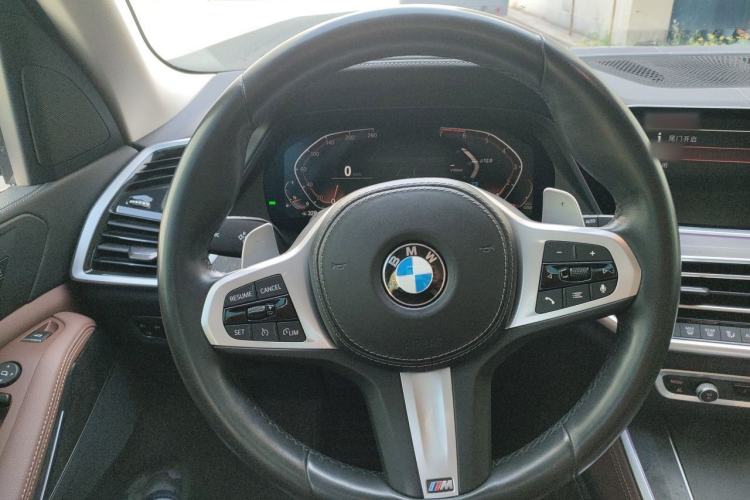 Used BMW X5 2021 xDrive30i M Sport Package Steering Wheel