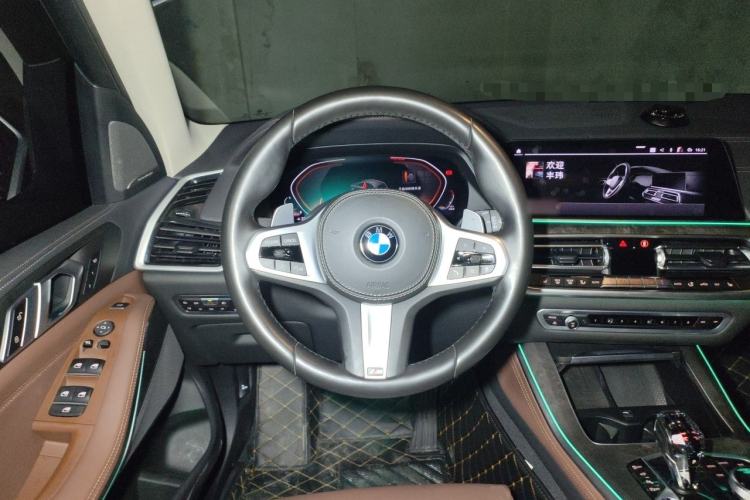 Used BMW X5 2021 xDrive40i M Sport Package Steering Wheel