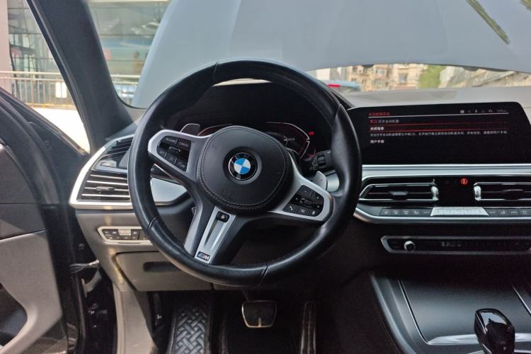 Used BMW X5 2021 xDrive40i M Sport Package Steering Wheel