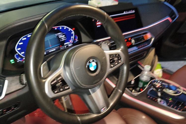 Used BMW X5 2021 xDrive40i M Sport Package Steering Wheel