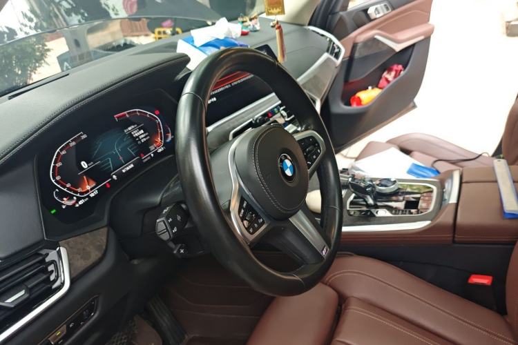 Used BMW X5 2021 xDrive30i M Sport Package Steering Wheel