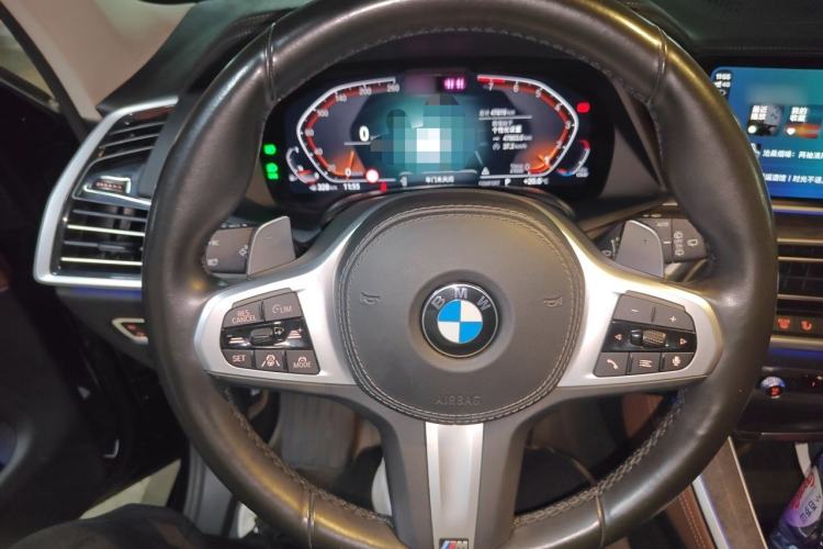 Used BMW X5 2021 Restyled xDrive40i Luxury Version M Sport Package Steering Wheel