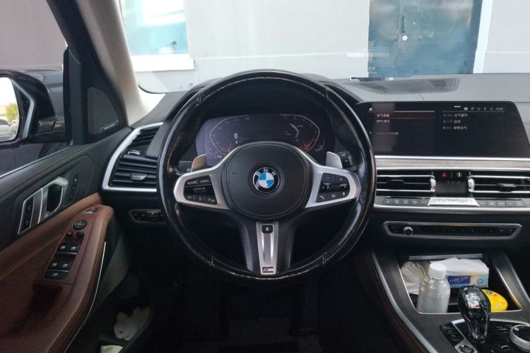 Used BMW X5 2021 xDrive40i M Sport Package Steering Wheel