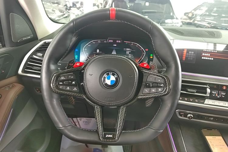 Used BMW X5 2021 Restyled xDrive40i Luxury Version M Sport Package Steering Wheel