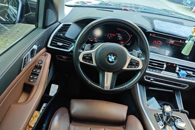 Used BMW X5 2021 Restyled xDrive40i M Sport Package Steering Wheel