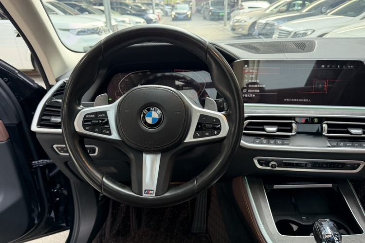 Used BMW X5 2021 xDrive30i M Sport Package Steering Wheel