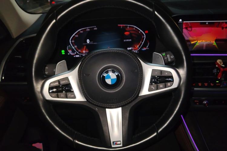 Used BMW X5 2021 xDrive40i M Sport Package Steering Wheel