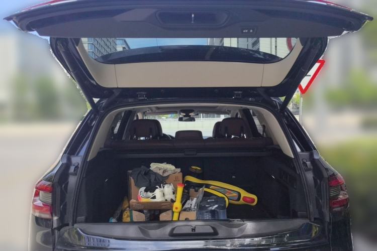 Used BMW X5 2021 xDrive40i M Sport Package Trunk