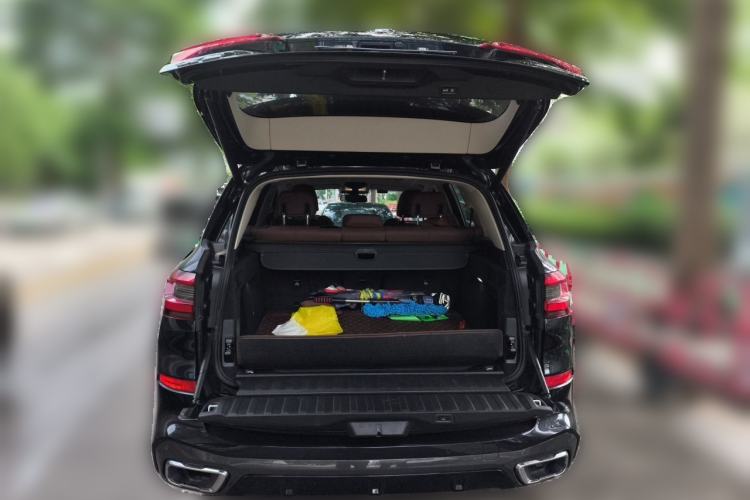 Used BMW X5 2021 xDrive30i M Sport Package Trunk