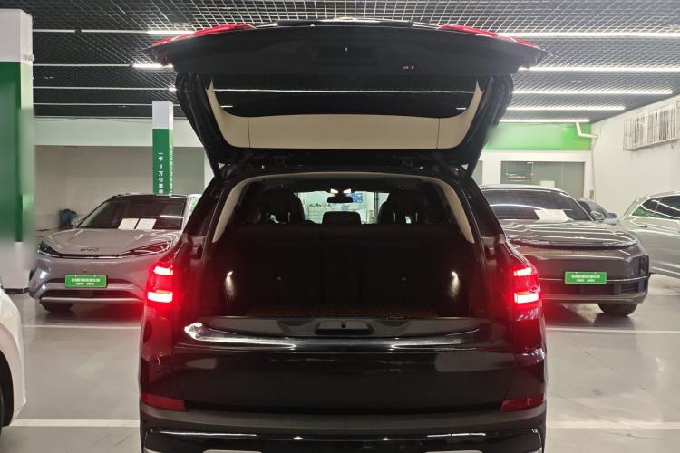 Used BMW X5 2021 xDrive30i X Design Package Trunk