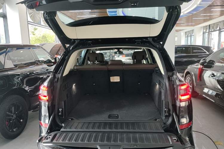 Used BMW X5 2021 xDrive30i M Sport Package Trunk
