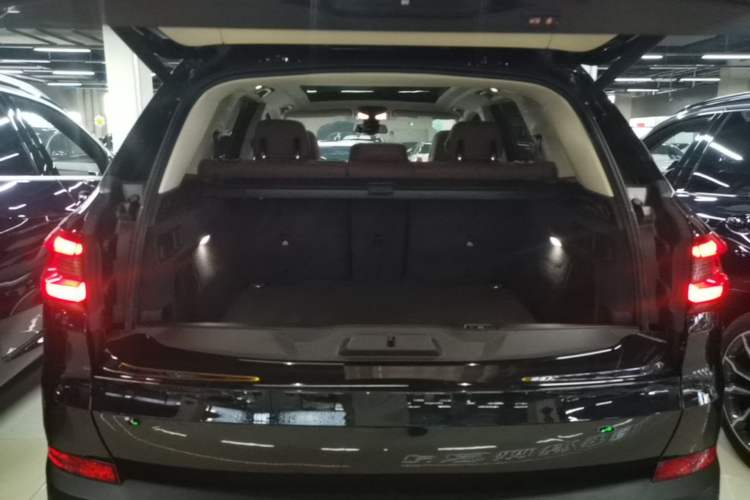 Used BMW X5 2021 xDrive30i X Design Package Trunk