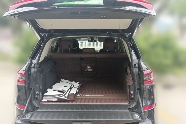 Used BMW X5 2021 Restyled xDrive40i Luxury Version M Sport Package Trunk