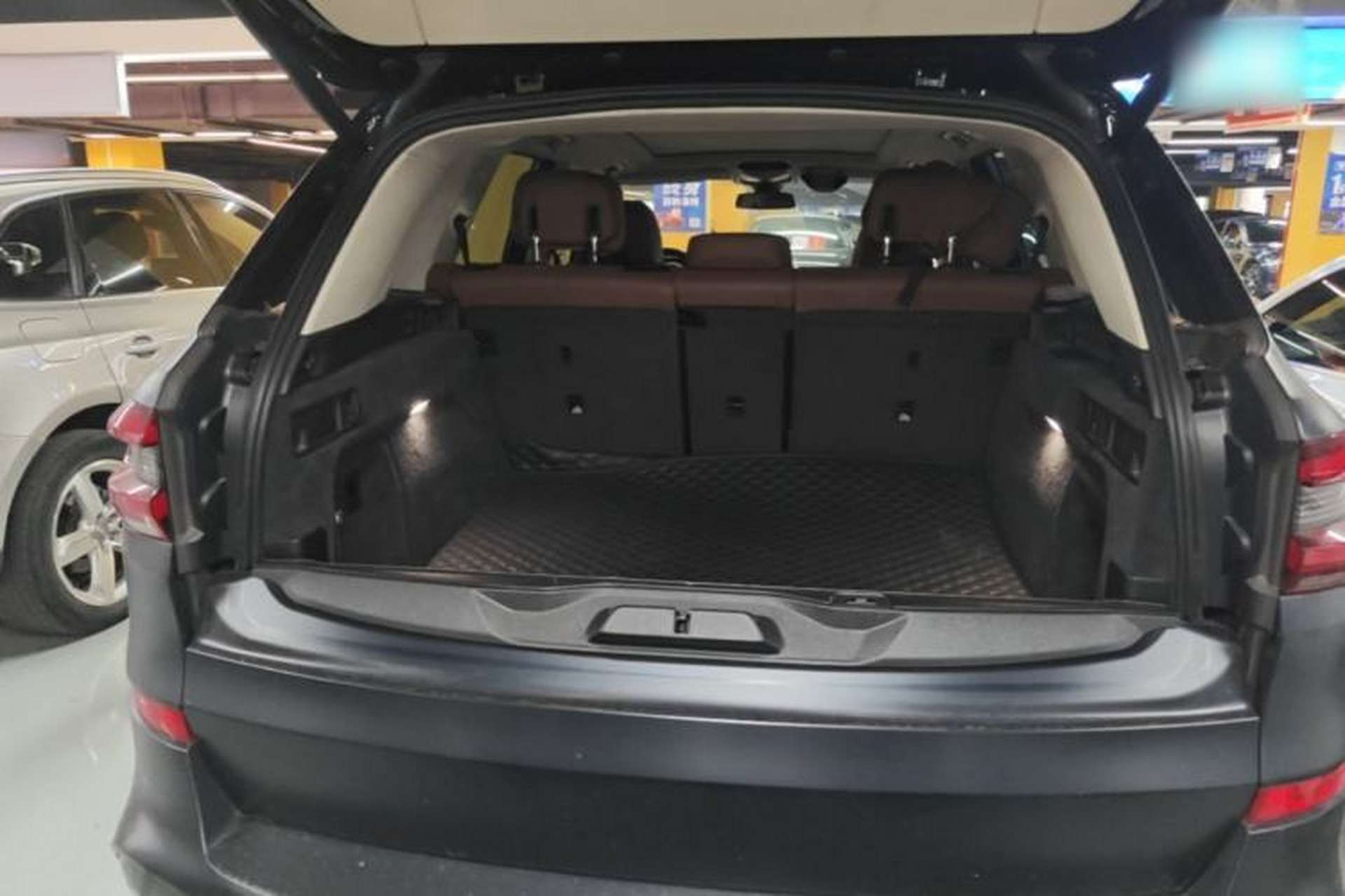 Used BMW X5 2021 Restyled xDrive40i M Sport Package Trunk