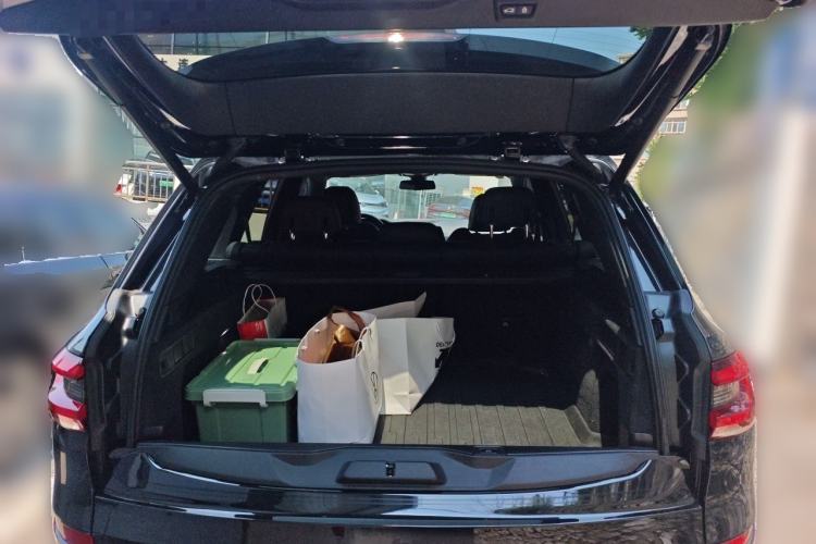 Used BMW X5 2021 xDrive40i M Sport Package Trunk