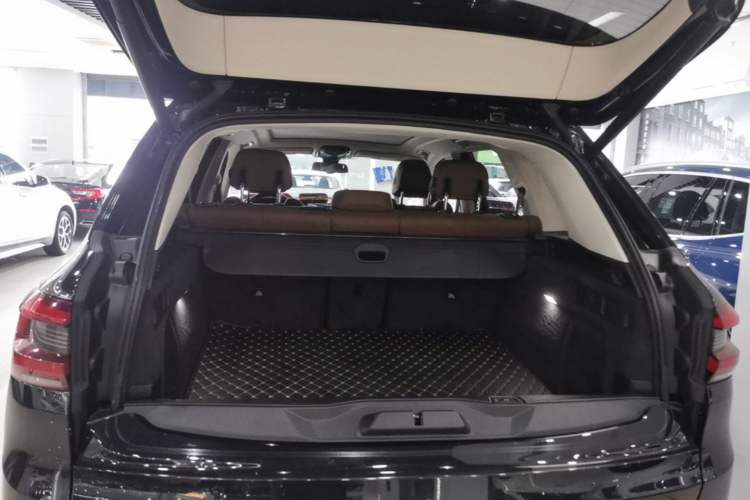 Used BMW X5 2021 xDrive30i X Design Package Trunk