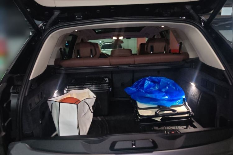Used BMW X5 2021 xDrive40i M Sport Package Trunk