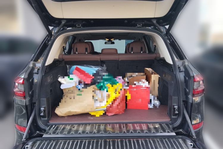Used BMW X5 2021 xDrive40i M Sport Package Trunk