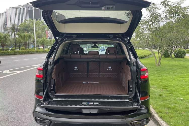 Used BMW X5 2021 xDrive30i M Sport Package Trunk