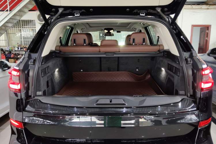 Used BMW X5 2021 Restyled xDrive30i M Sport Package Trunk