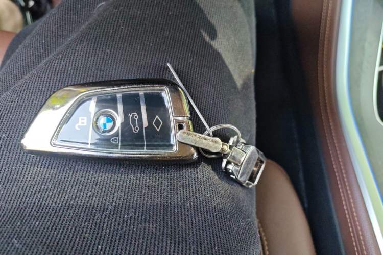 Used BMW X5 2021 xDrive30i M Sport Package Vehicle Key