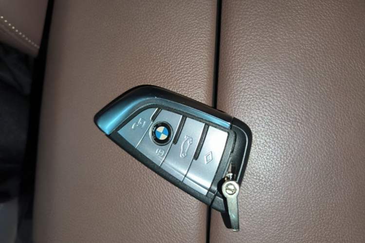 Used BMW X5 2021 xDrive30i M Sport Package Vehicle Key