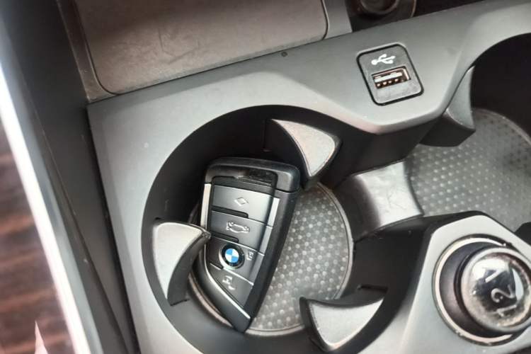 Used BMW X5 2021 xDrive40i Luxury Model with M Sport Package Vehicle Key