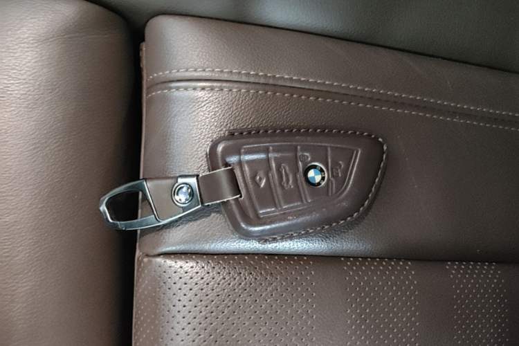Used BMW X5 2021 xDrive30i M Sport Package Vehicle Key