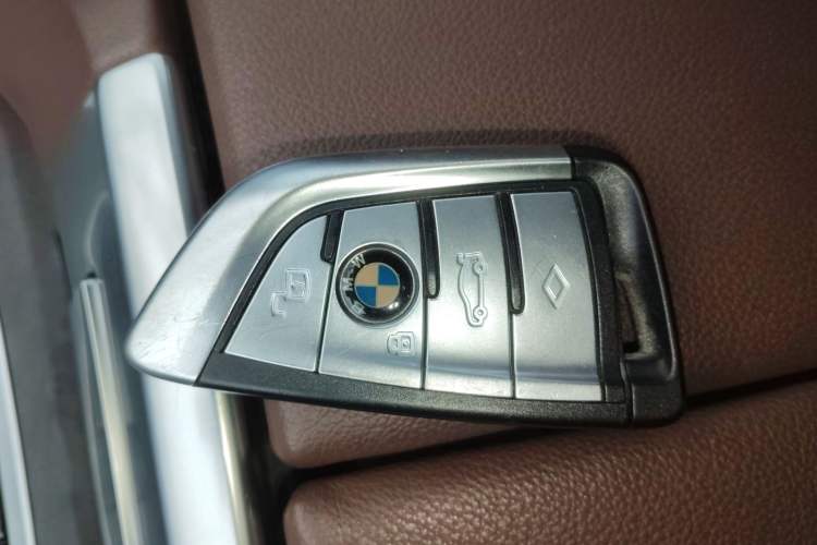 Used BMW X5 2021 xDrive40i M Sport Package Vehicle Key