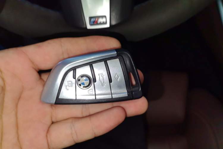 Used BMW X5 2021 xDrive40i M Sport Package Vehicle Key