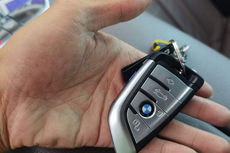 Used BMW X5 2021 xDrive30i M Sport Package Vehicle Key