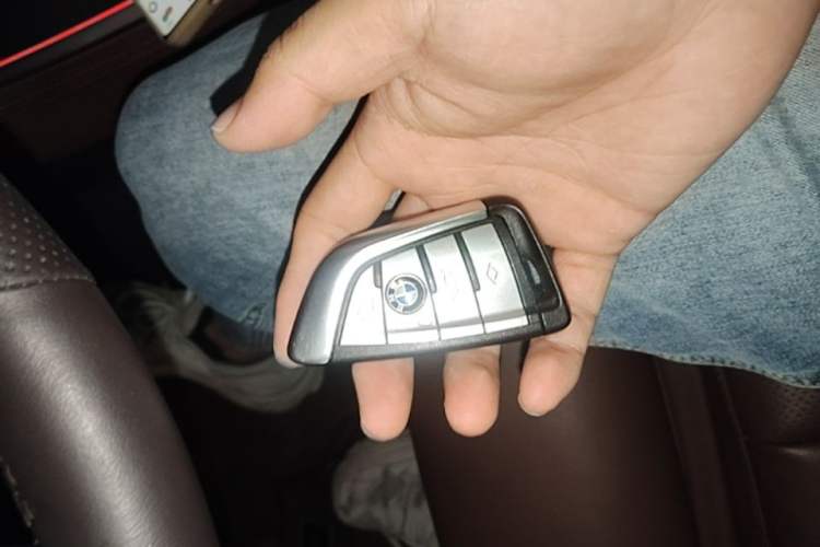 Used BMW X5 2021 xDrive30i M Sport Package Vehicle Key