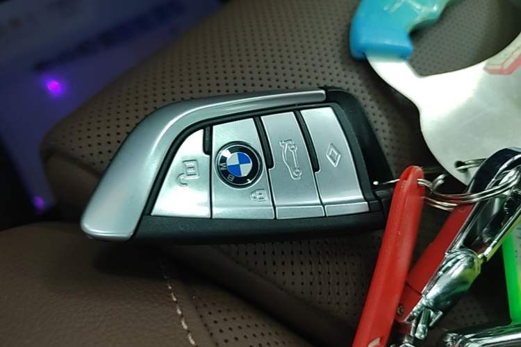 Used BMW X5 2021 Restyled xDrive40i Luxury Version M Sport Package Vehicle Key