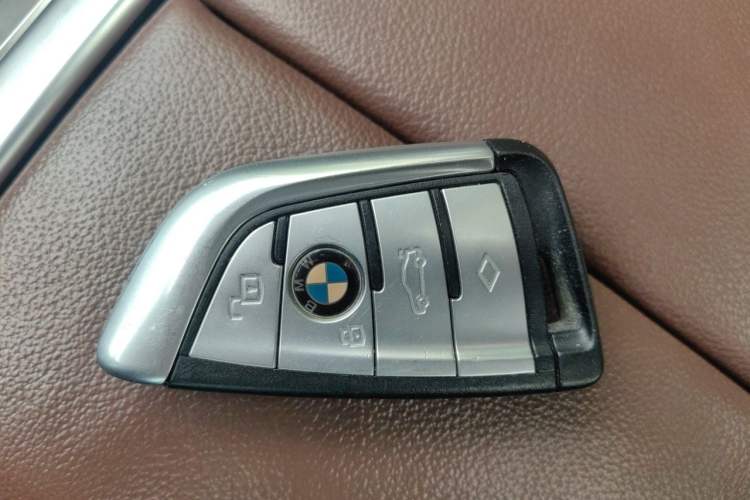 Used BMW X5 2021 xDrive30i M Sport Package Vehicle Key