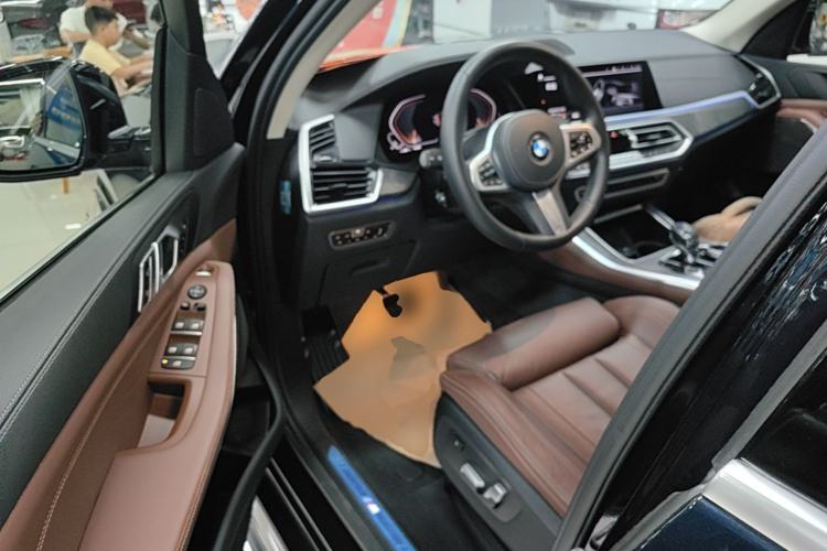 Used BMW X5 2021 xDrive30i M Sport Package Driver Seat