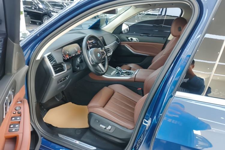 Used BMW X5 2021 xDrive30i M Sport Package Driver Seat