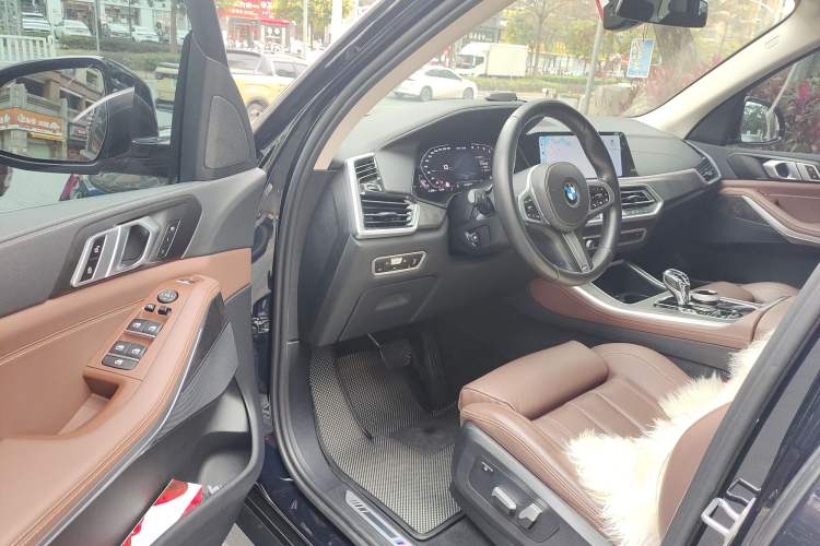 Used BMW X5 2021 xDrive30i M Sport Package Driver Seat