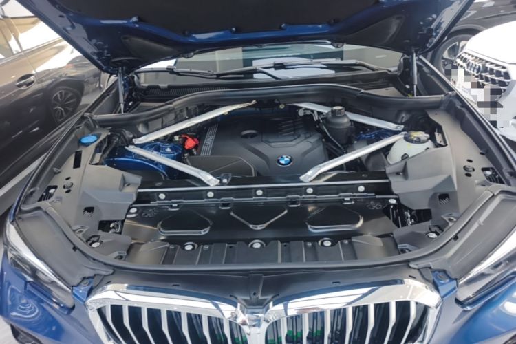 Used BMW X5 2021 xDrive30i M Sport Package Engine Bay