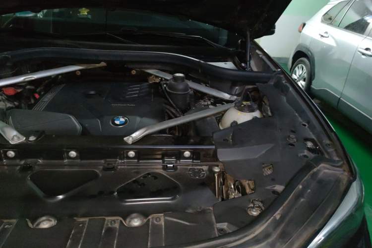 Used BMW X5 2021 Restyled xDrive30i M Sport Package Engine Bay Left