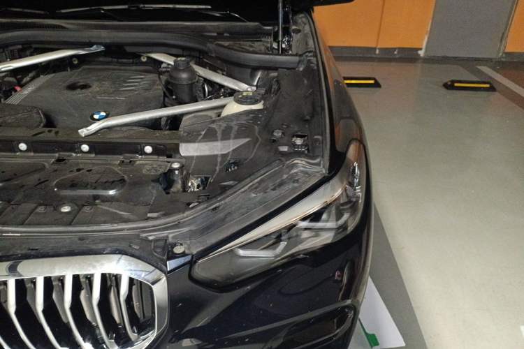 Used BMW X5 2021 Restyled xDrive30i M Sport Package Engine Bay Left
