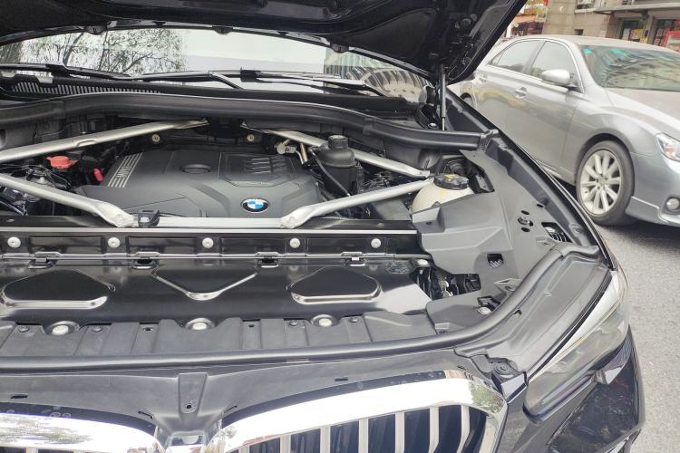 Used BMW X5 2021 xDrive30i M Sport Package Engine Bay Left
