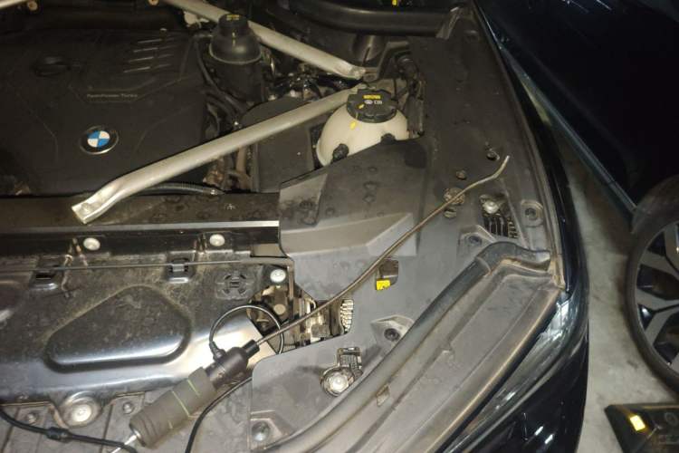 Used BMW X5 2021 xDrive30i M Sport Package Engine Bay Left