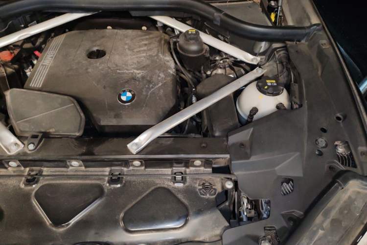 Used BMW X5 2021 xDrive30i M Sport Package Engine Bay Left