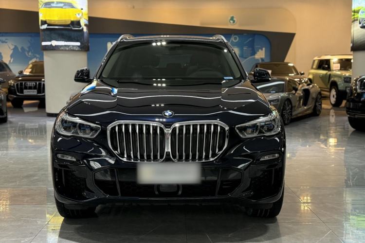 Used BMW X5 2021 xDrive40i Luxury Model with M Sport Package Exterior 1