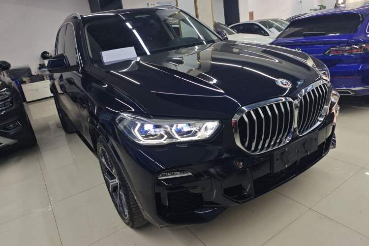 Used BMW X5 2021 Restyled xDrive40i Luxury Version M Sport Package Exterior 2