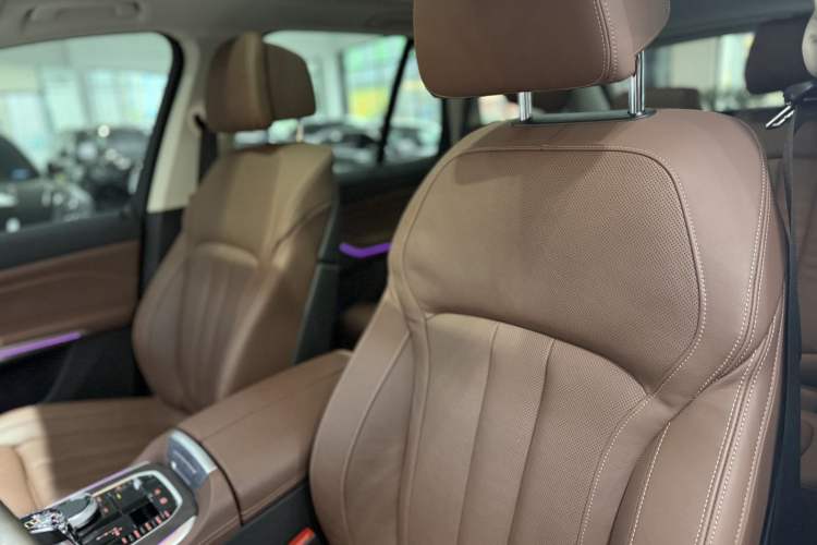 Used BMW X5 2021 xDrive40i Luxury Model with M Sport Package Exterior 6
