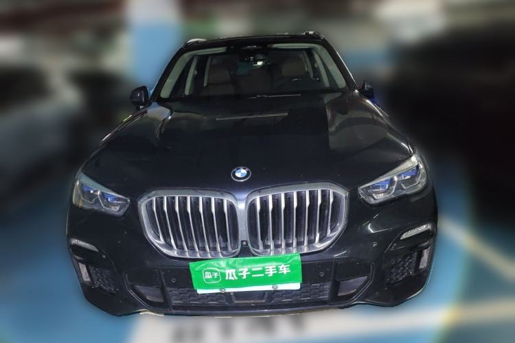 Used BMW X5 2021 xDrive40i Luxury Model with M Sport Package Front