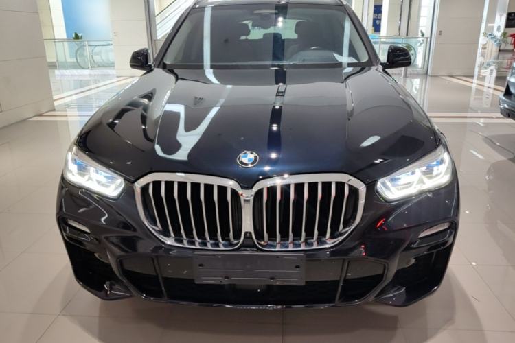 Used BMW X5 2021 xDrive40i Luxury Model with M Sport Package Front